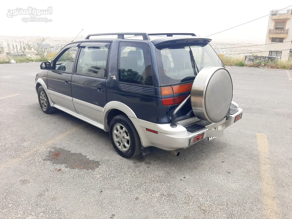 هيونداي سانتامو مودل 97 بحالة ممتازه دهان شركه بحاجه لدهان مالك واحد من الحرة للبيع