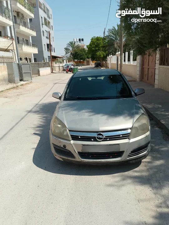 سيارة للبيع اوبل استرا