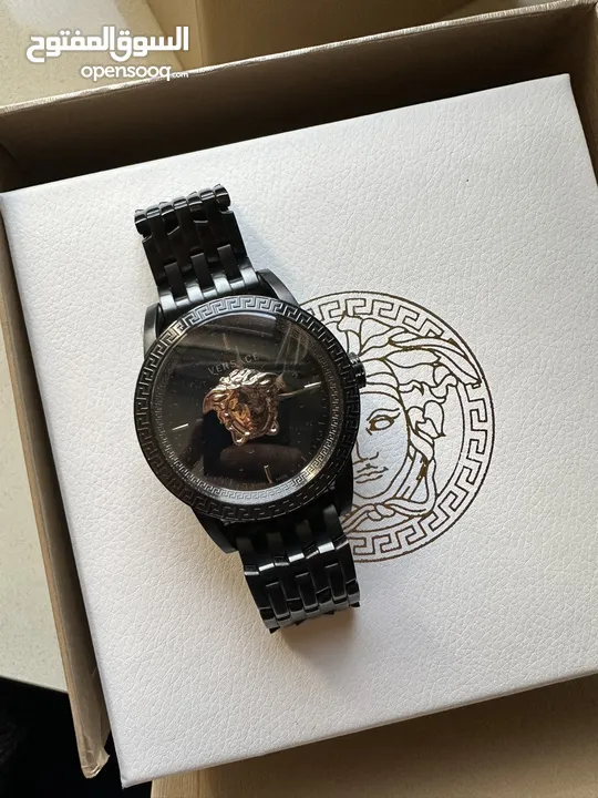 ساعة VERSACE Medusa لون اسود و روز جولد
