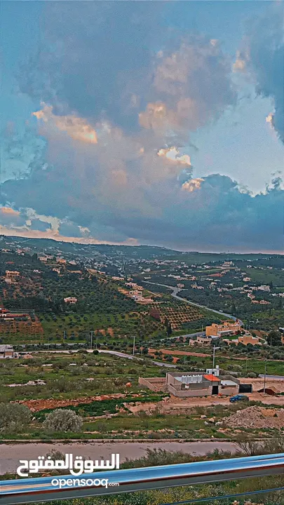 مزرعة وشاليه فيلا طلة الجبل في بيرين للايجار اليومي والاسبوعي والشهري اطلالة ولا بالخيال نتشرف فيكم