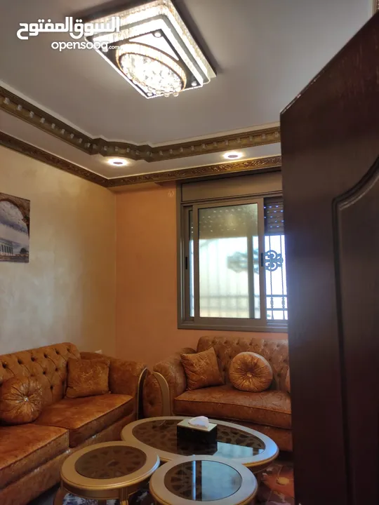 شقة للبيع في منطقة المرقب/الربوة - من أجمل مناطق عمان الشرقية.