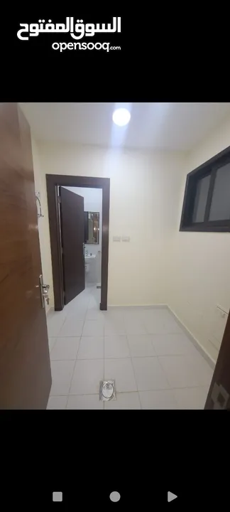 شقه لم تسكن Vip سوبر ديلوكس 3نوم + 2 ماستر +  5 حمامات + طابق ارضي