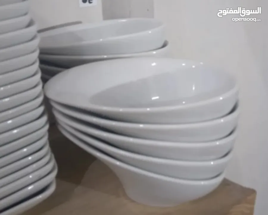 تشكيلة صحون تقديم حليبي