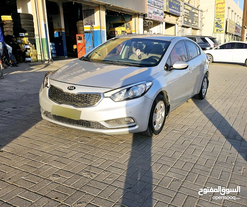 Kia Cerato Ex model (Exprait leaving Oman)