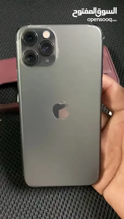 iPhone 11 Pro or sei 2 256 gb