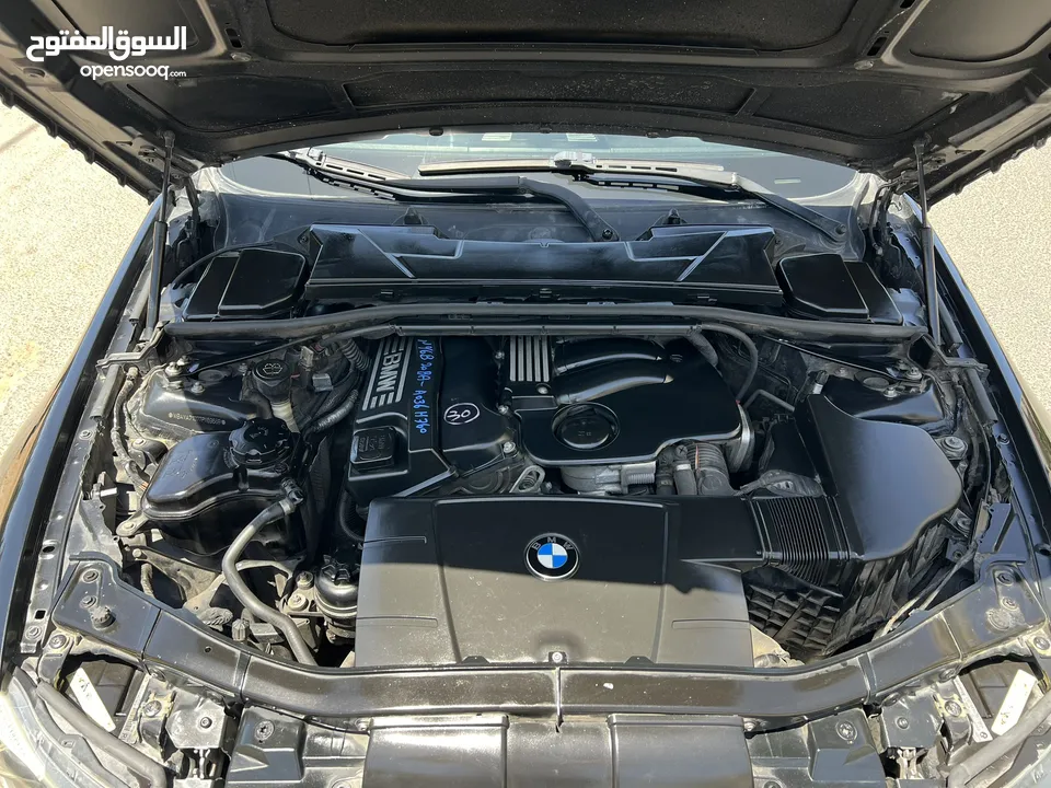 BMW 320i 2007   وارد شركة أبو خضر  مالك ثالث  لا تحتاج اي نوع من انواع الصيانة