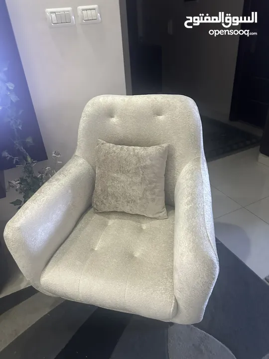 طقم جديد فخم وتقيل غير مستعمل للبيع