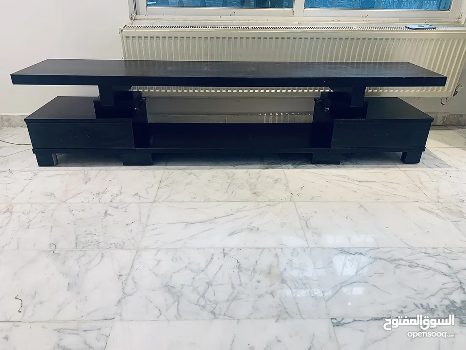 للبيع المستعجل لأعلى سعر بسبب السفر كنب 7 مقاعد / طاولة وسط سيكوريت متحركة / طاولة تلفزيون خشب