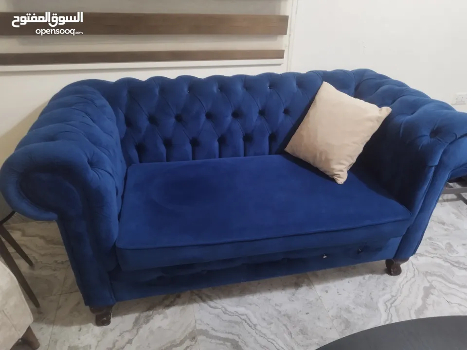 طقم كنب للبيع بحاله جيده