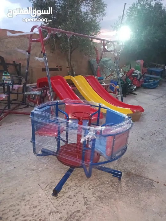 مقاعد حديقة ثلاثي فاخر حديد وخشب سويد مقاس متر ونص في 60 سم. خدمة التوصيل لجميع المحافظات