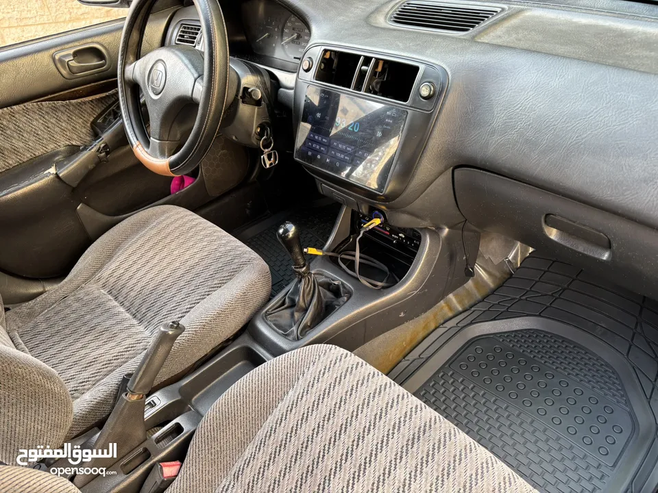 هوندا سيفيك تعتبر السياره في وضع جيد جدا من حيث حالتها القياديه  لا يوجد ضربات في الشصي