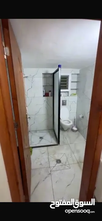 شقة لإيجار في منزل وليس إسكان