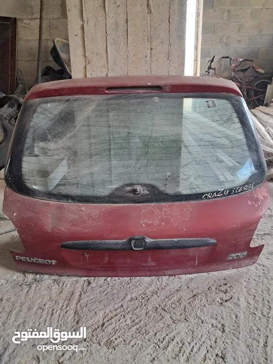 قطع غيار بيجو 206 موديل 2005 بحالة جيدة