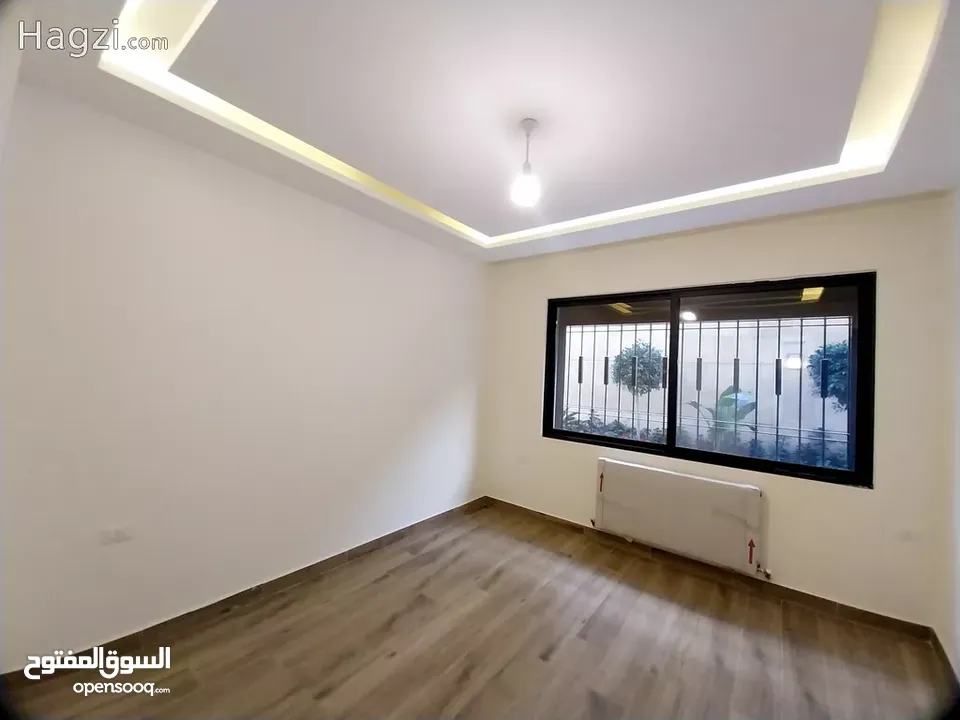 شقة طابق شبه ارضي بمساحه 210 متر مع ترس 300 متر للبيع في مرج الحمام  ( Property ID : 30883 )