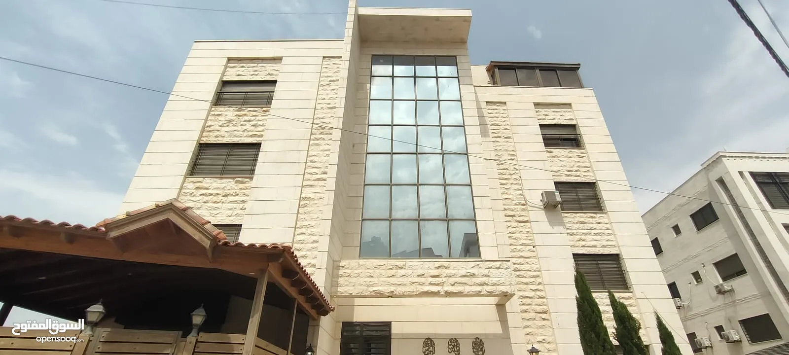 شقة رائعة 355 متر مع إطلالة مدى الحياة في أجمل مناطق مرج الحمام للبيع من المالك