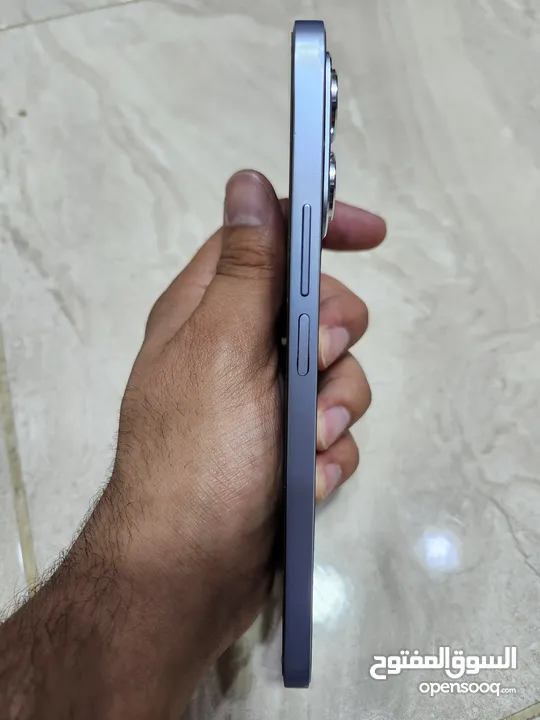 Honor X8b 512/8 بحالة ممتازة مع الكرتونة  وكامل أغراضه وعدة كفرات ولزقة حماية أصلية ضد الكسر