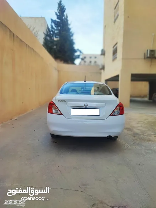 نيسان صني 2016 – 40 دينار بنزين بتلف فيك الأردن كلها!  اربعه جيد