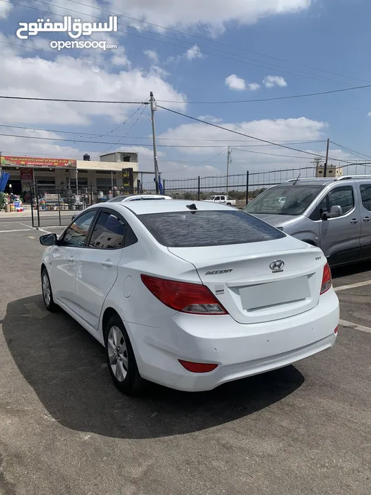 hyundai accent 2016
