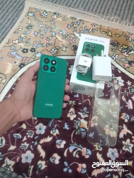 بسم الله الرحمن الرحيم  جهاز هونر X8d سعه تخزين 256 الرام 8+8 يعني 16 رام  جهاز بسم الله ماشاء الله