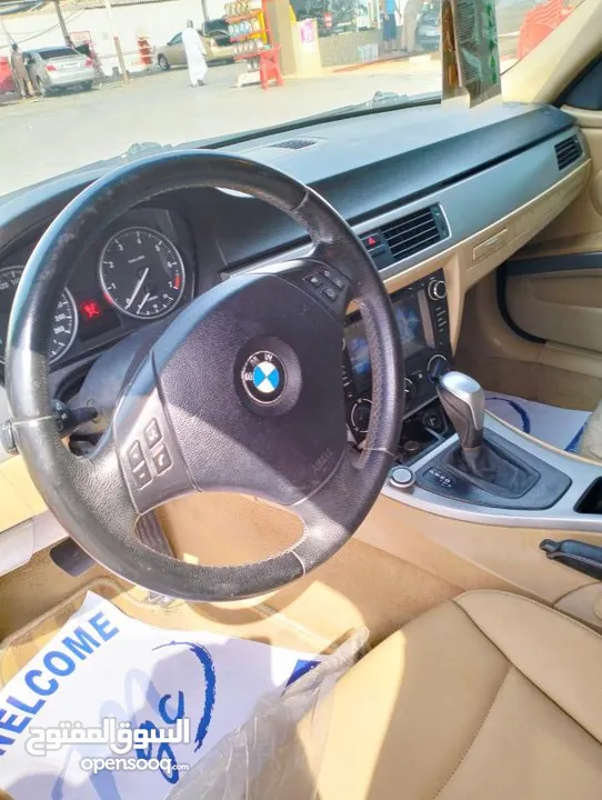 BMW 320i 2008 (AED 14,000)