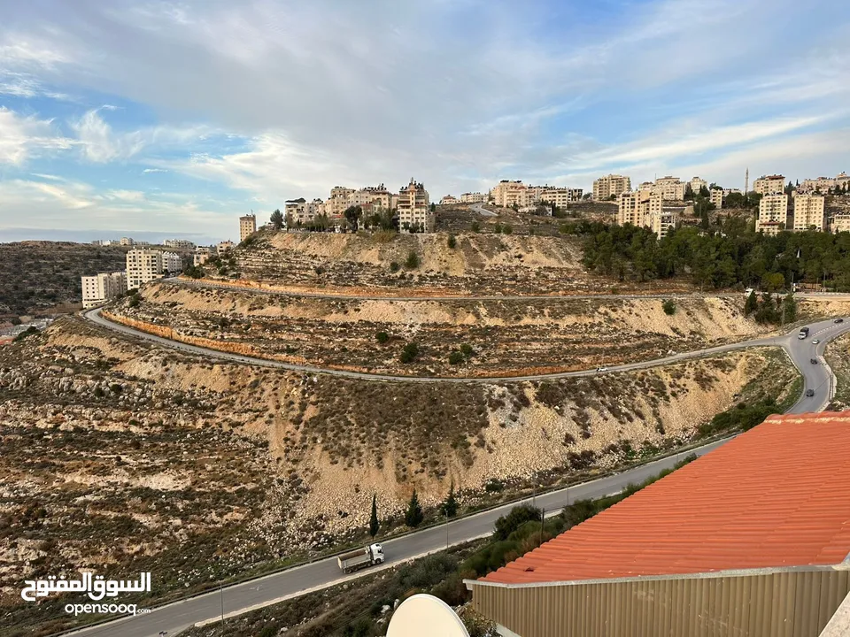 شقة  في عين مصباح قرب جامعة القدس المفتوحة مساحة