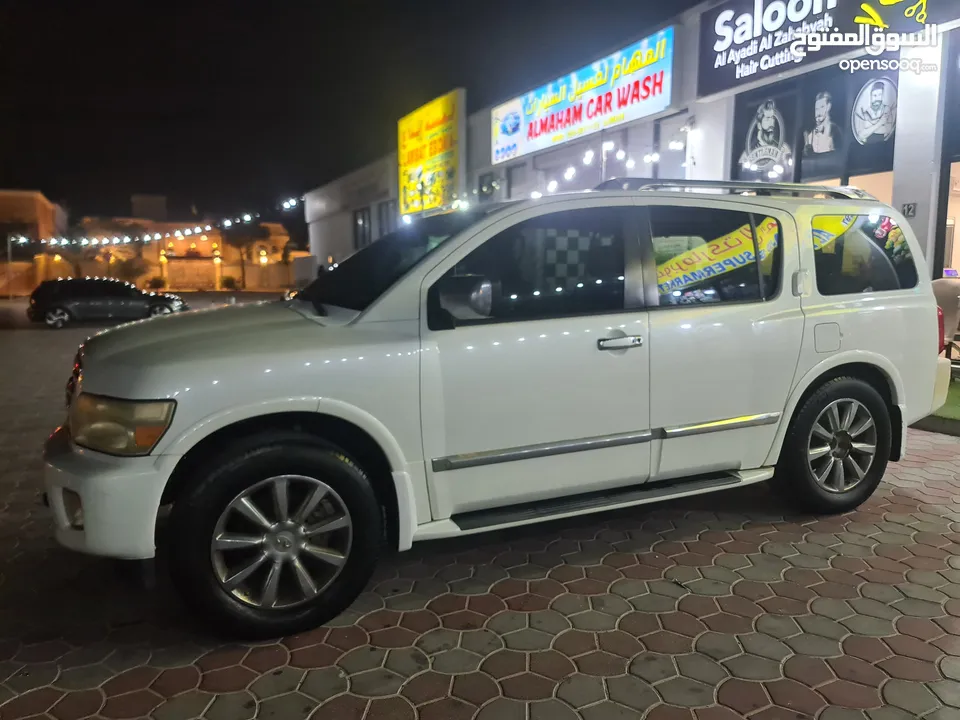 انفنتي  QX56 موديل 2009 وارد خليجي ابيض من داخل بيج قابل للتفاوض