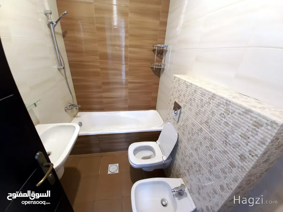 شقة غير مفروشة للإيجار 200م2 ( Property 15948 ) سنوي فقط