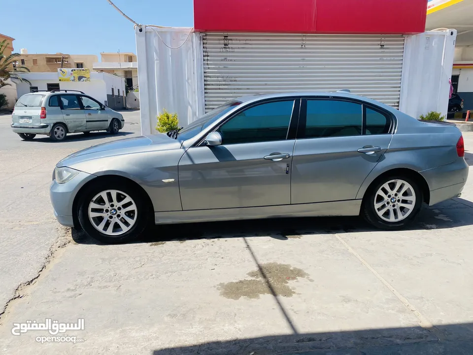 BMW 328 فل الفل كراسي جلد بيج تيتو  تدفيئة ف الكراسي تحكم ف الستيرسو محرك الاكحل