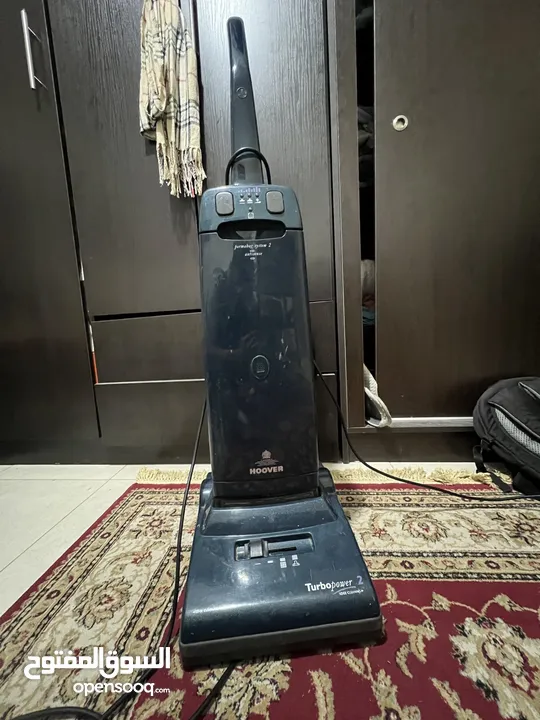 مكنسة كهربائية HOOVER turbo power 2 بحالة جيدة