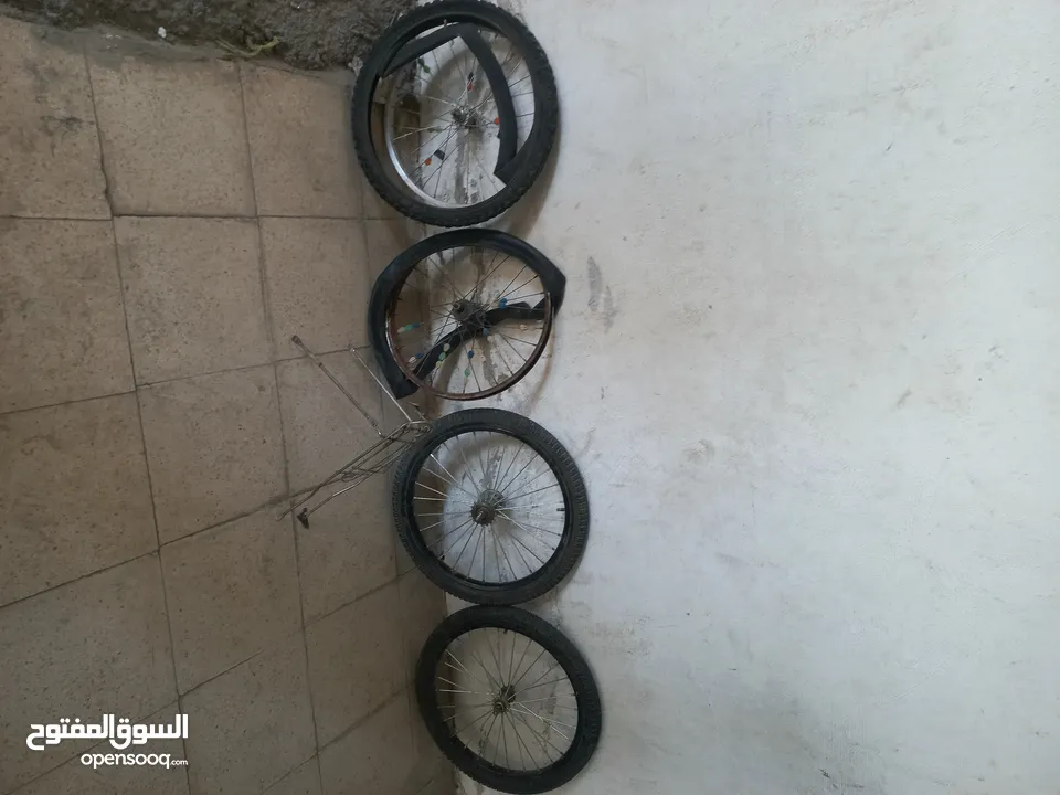 4 عجال جنط 20 ثنين امامي وثنين خلفي  اقرا الوصف