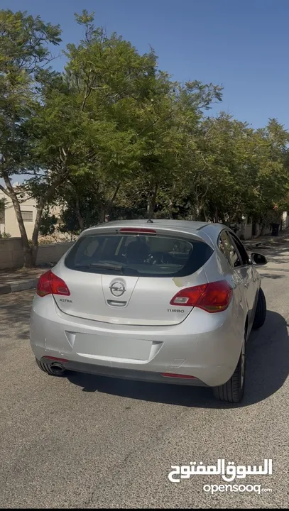 Opel astra 2013 for sale