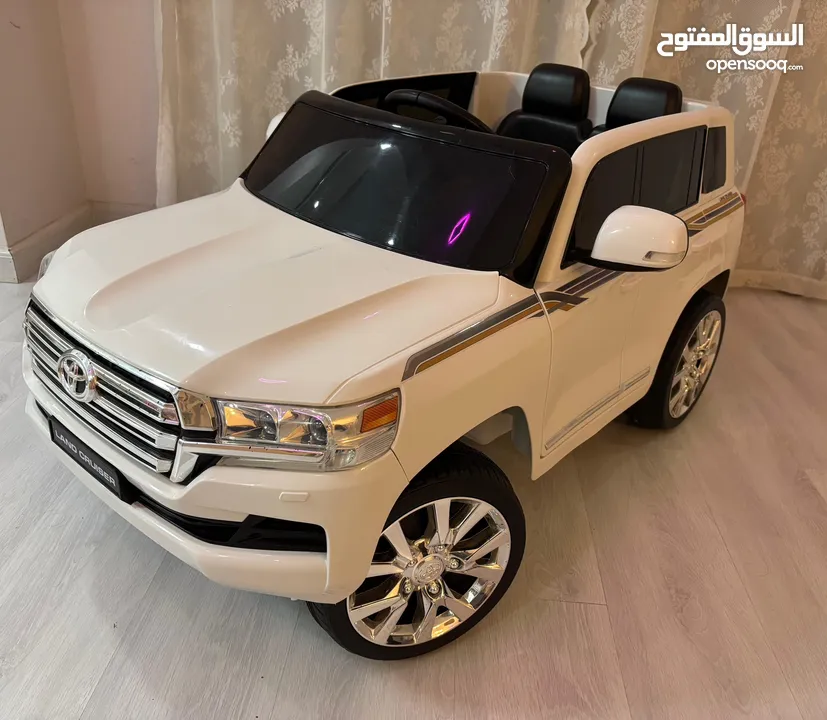 للبيع سيارة اطفال / baby car for sale