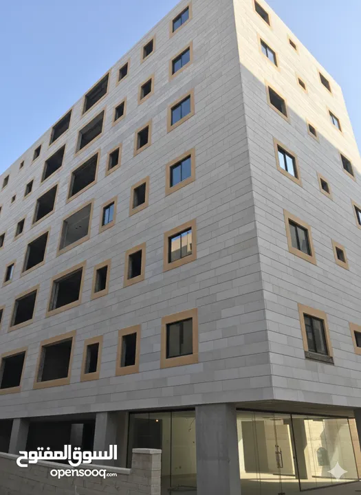 شقتين للبيع بإطلاله جميلة ومنطقة راقية