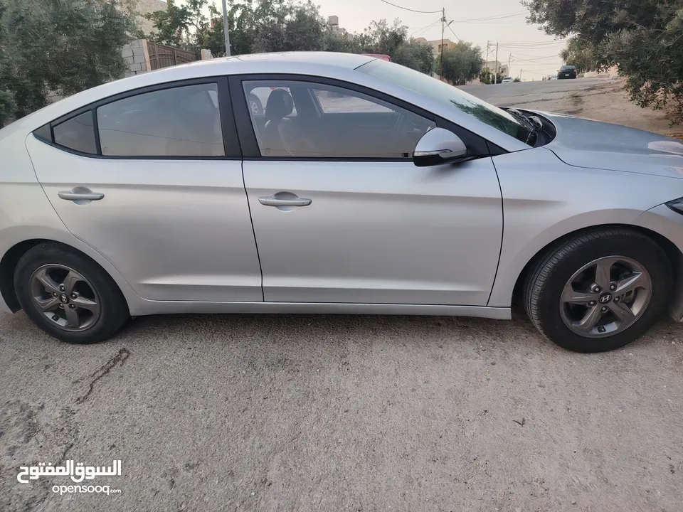 هونداي افانتي AD