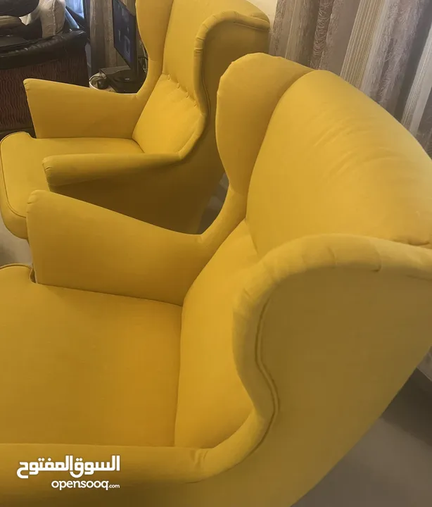 طقم كنب ايكيا بحالة جيدة IKEA sofa and   sofa chairs in extremely good condition