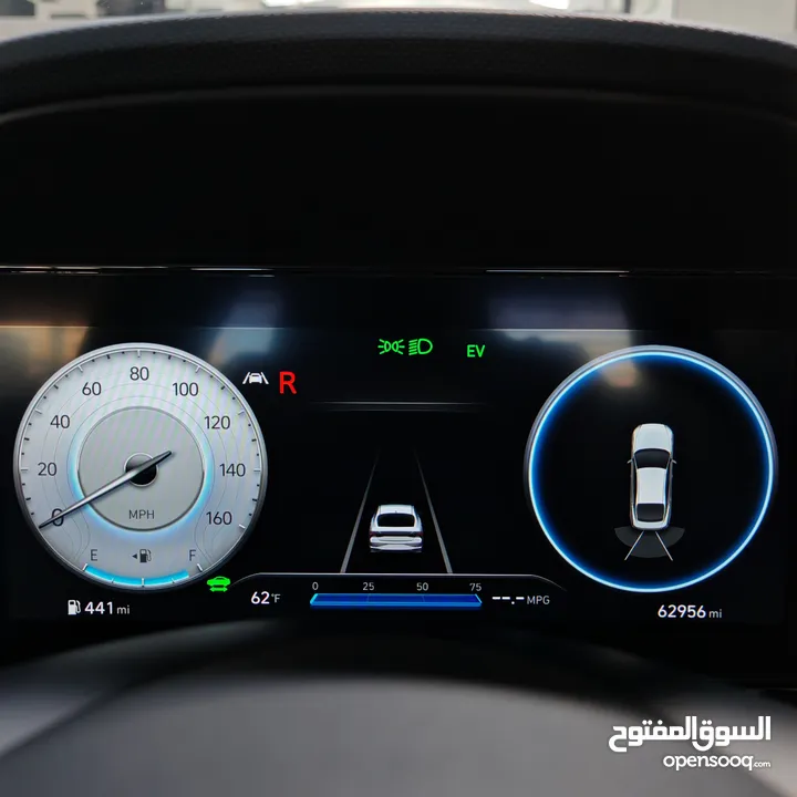 2022 HYNDAI ELANTRA HYBRID LIMITED وارد امريكي