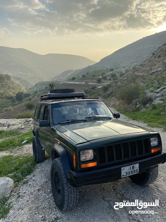 Jeep Cherokee xj 1995   جيب شيروكي  قابل للتفاوض