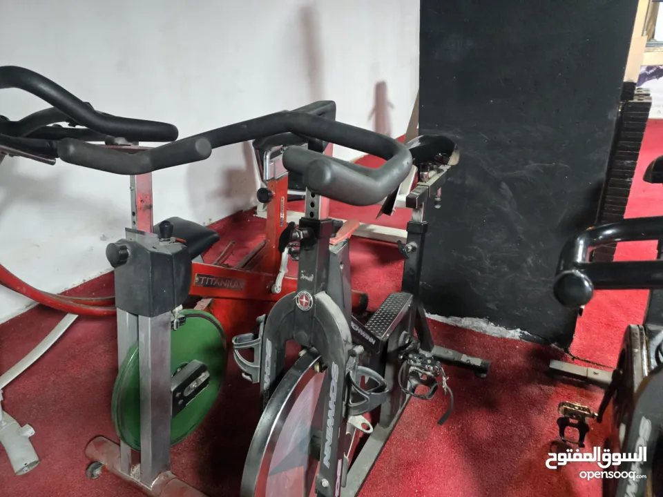 نادي جيم كامل للبيع