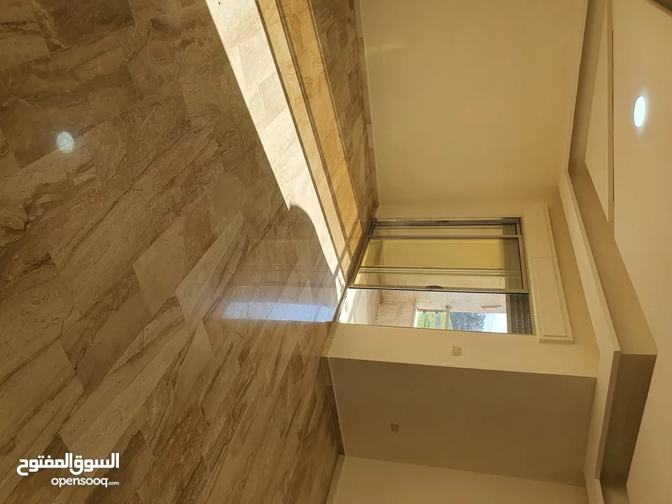 شقة للإيجار دير غبار
