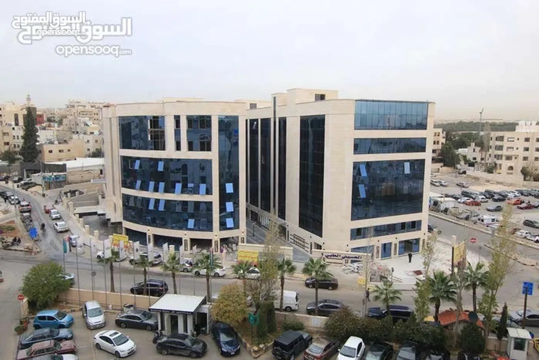 اقل سعر في مجمع الحسيني عيادات للايجار في مجمع الحسيني الطبي 2 الطابق الثاني
