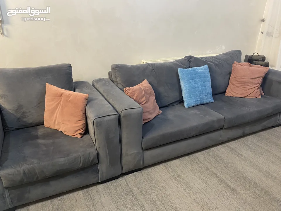 غرفة ضيوف بحاله جيده