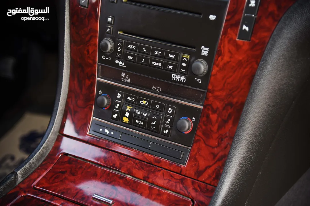 كاديلك سكاليد بلاتينيوم هايبرد بحالة ممتازة Cadillac Escalade Hybrid 2009