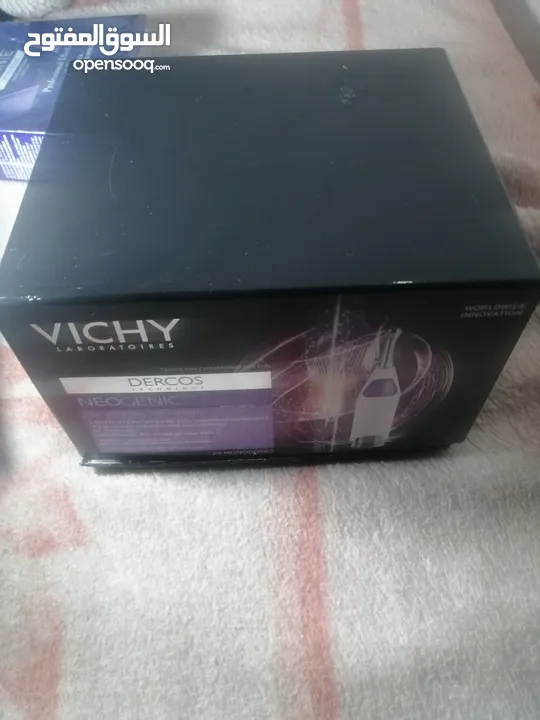Vichy Dercos Neogenic Hair Loss 28x6ml is a hair rejuvenation treatment for people suffering from th