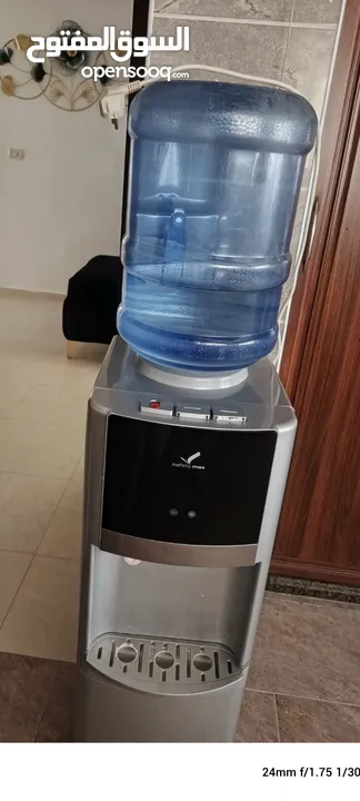 كولر ماء مستعمل بحاله ممتازه