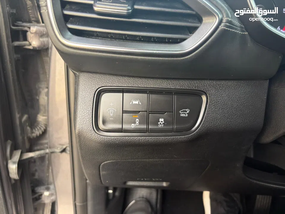 سنتافه. فلللللللل مسكررررررر بسعررررررز حرق حرق.