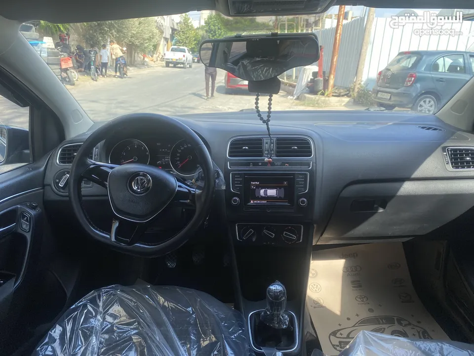 بولو انتاج وترخيص 2015 ماتور 1200 TSI  جير عادي قطارة بالمصروف لعبة بوضع الشركة