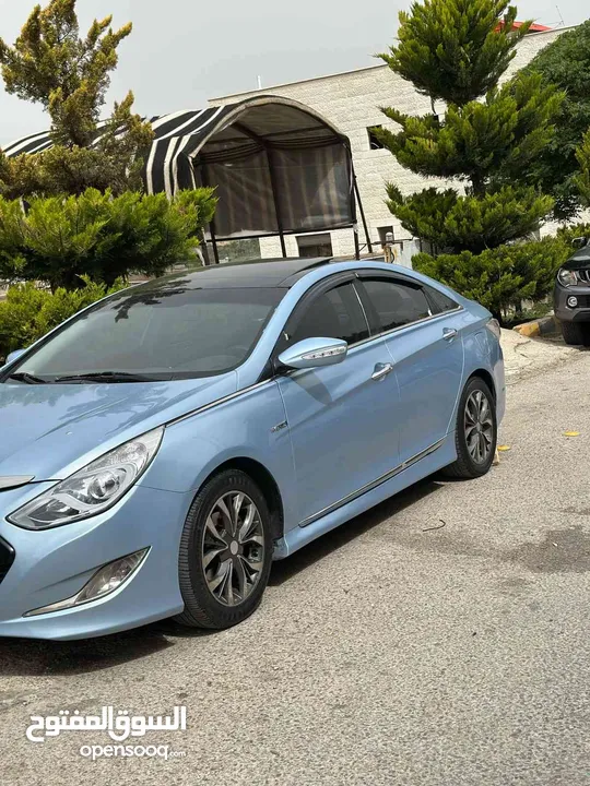 سوناتا للبيع بسعر 8250 موديل 2012 سيارة نظيفة هايبرد