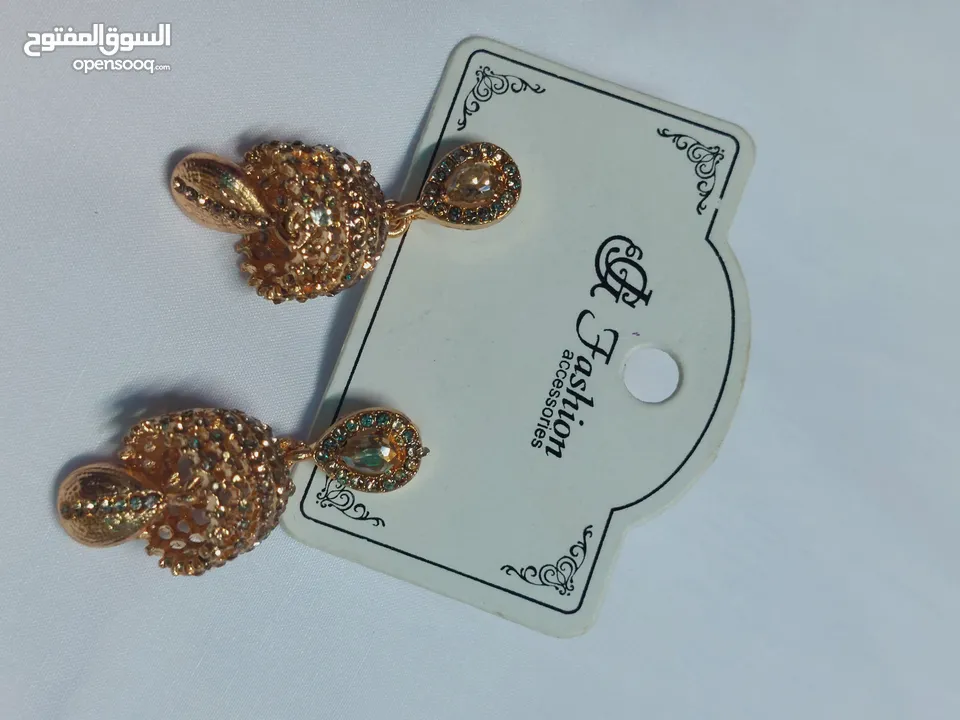 "Elegant Desi Earrings: Timeless Beauty with Traditional Charm for Every Occasion"