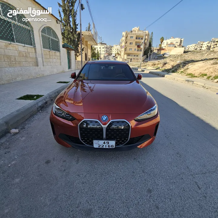 بطارية كبيرة BMW i4 الكهربائية / 2023