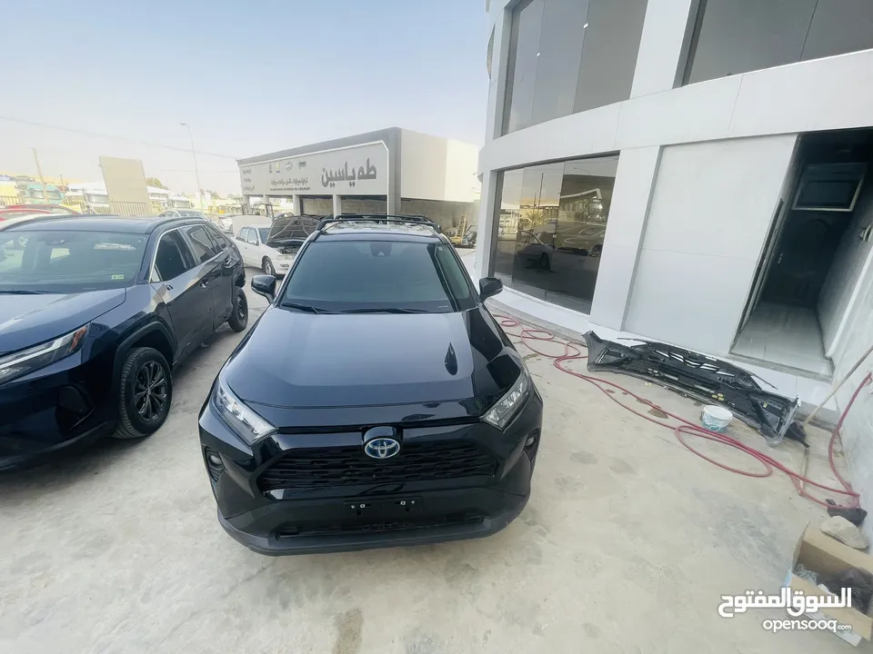 2021 TOYOTA RAV4, LE  بطاريه ليثيوووم السياره توب نضافه بصلاه على النبي